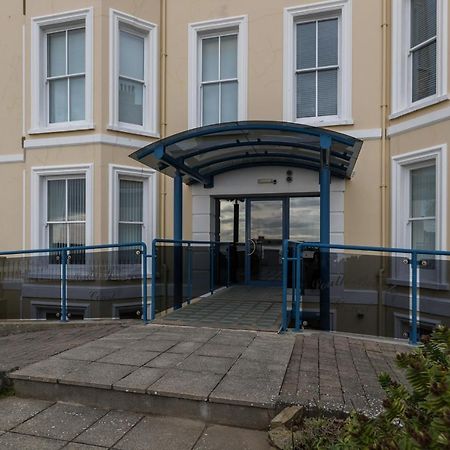 3 South Beach Court - Cosy Seafront Apartment Tenby Exterior photo