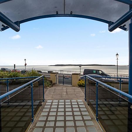 3 South Beach Court - Cosy Seafront Apartment Tenby Exterior photo