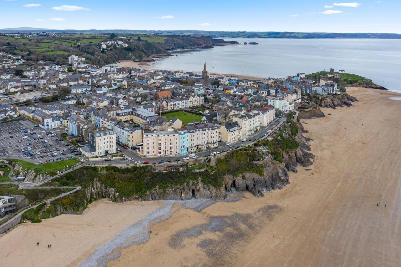 3 South Beach Court - Cosy Seafront Apartment Tenby Exterior photo
