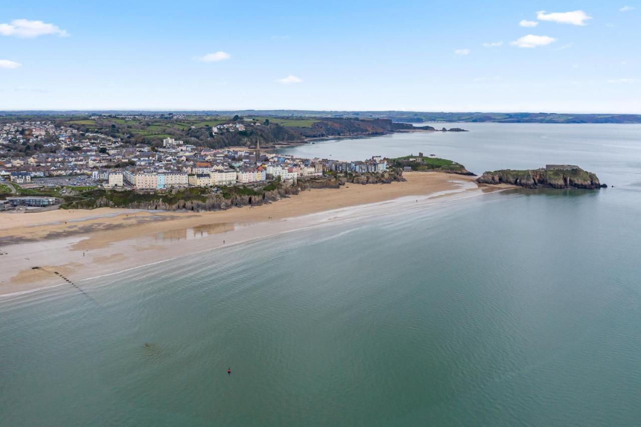 3 South Beach Court - Cosy Seafront Apartment Tenby Exterior photo